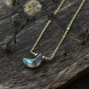 Labradorite moon crescent necklace wood_1